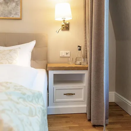 아파트 Waldschloss App 12 *