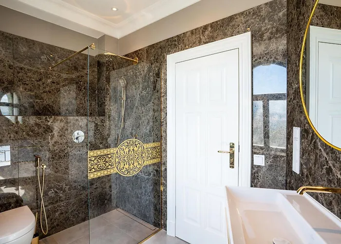 Waldschloss App 12 *